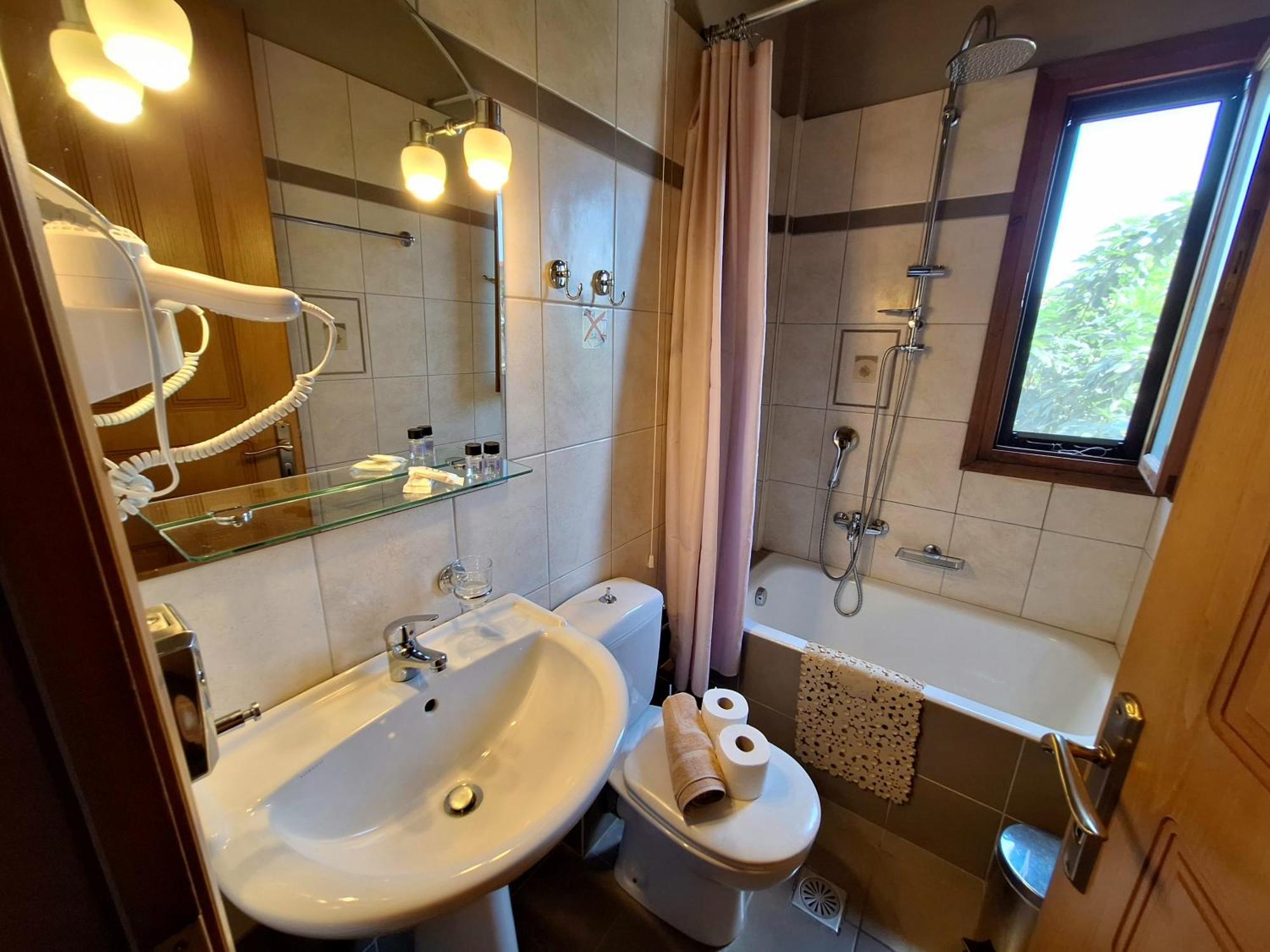 Skourgias Rooms Kalá Nerá Eksteriør bilde